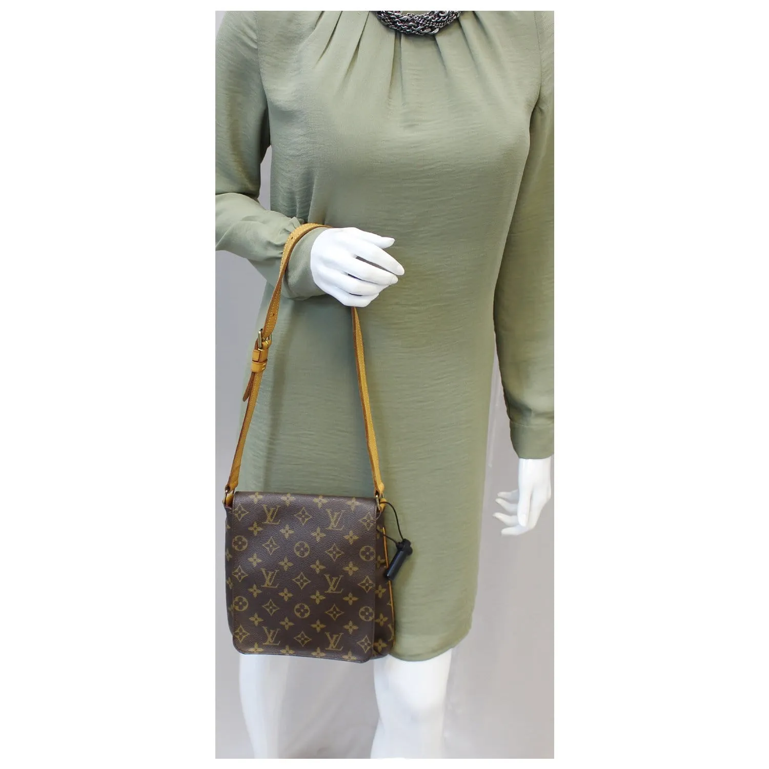 LOUIS VUITTON Musette Salsa Monogram Canvas Shoulder Bag
