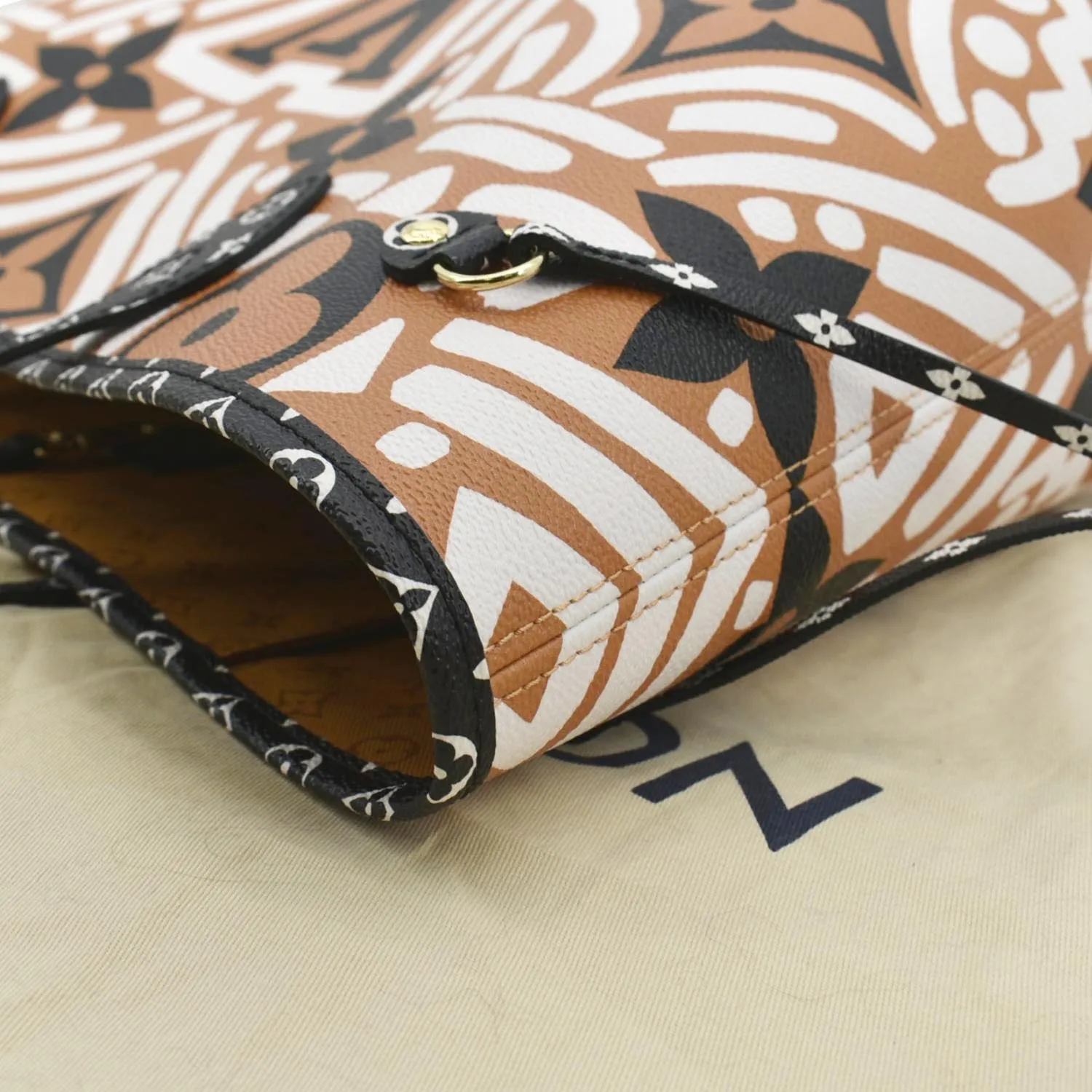 LOUIS VUITTON Neverfull Crafty MM Monogram Gaint Canvas Tote Bag Caramel