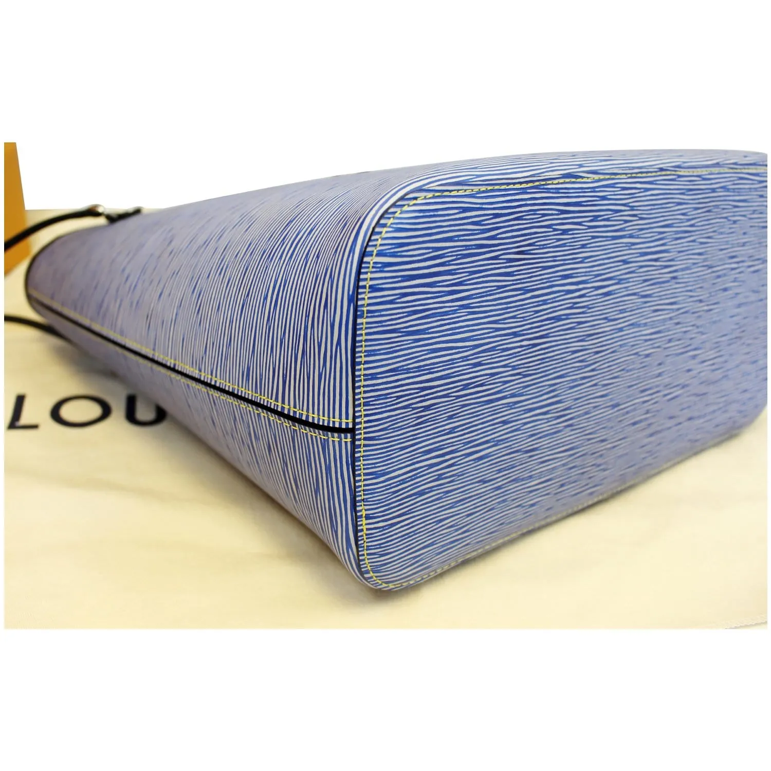 Louis Vuitton Neverfull MM Epi Leather Denim Blue Tote Bag w/Pouch