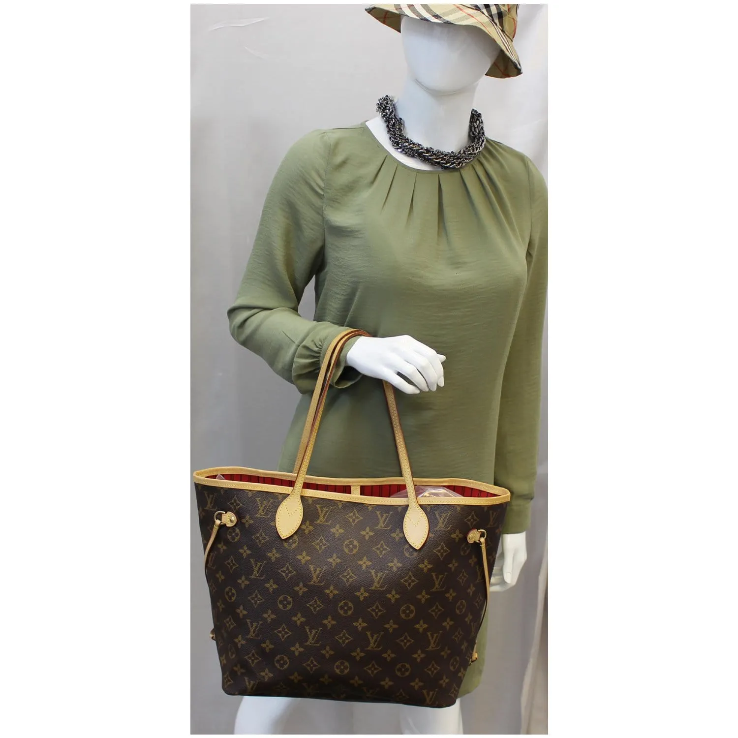 LOUIS VUITTON Neverfull MM Monogram Canvas Tote Bag Brown/Red