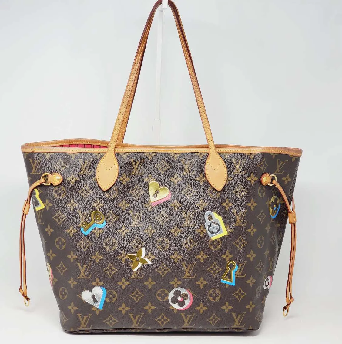Louis Vuitton Neverfull MM Monogram Limited Edition