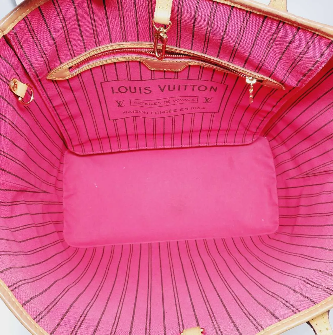 Louis Vuitton Neverfull MM Monogram Limited Edition