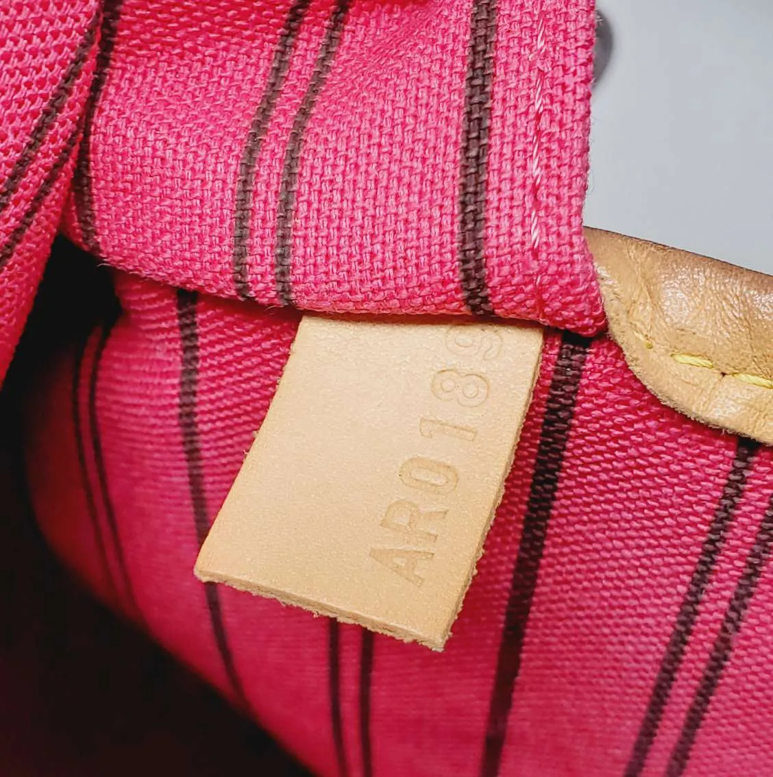 Louis Vuitton Neverfull MM Monogram Limited Edition