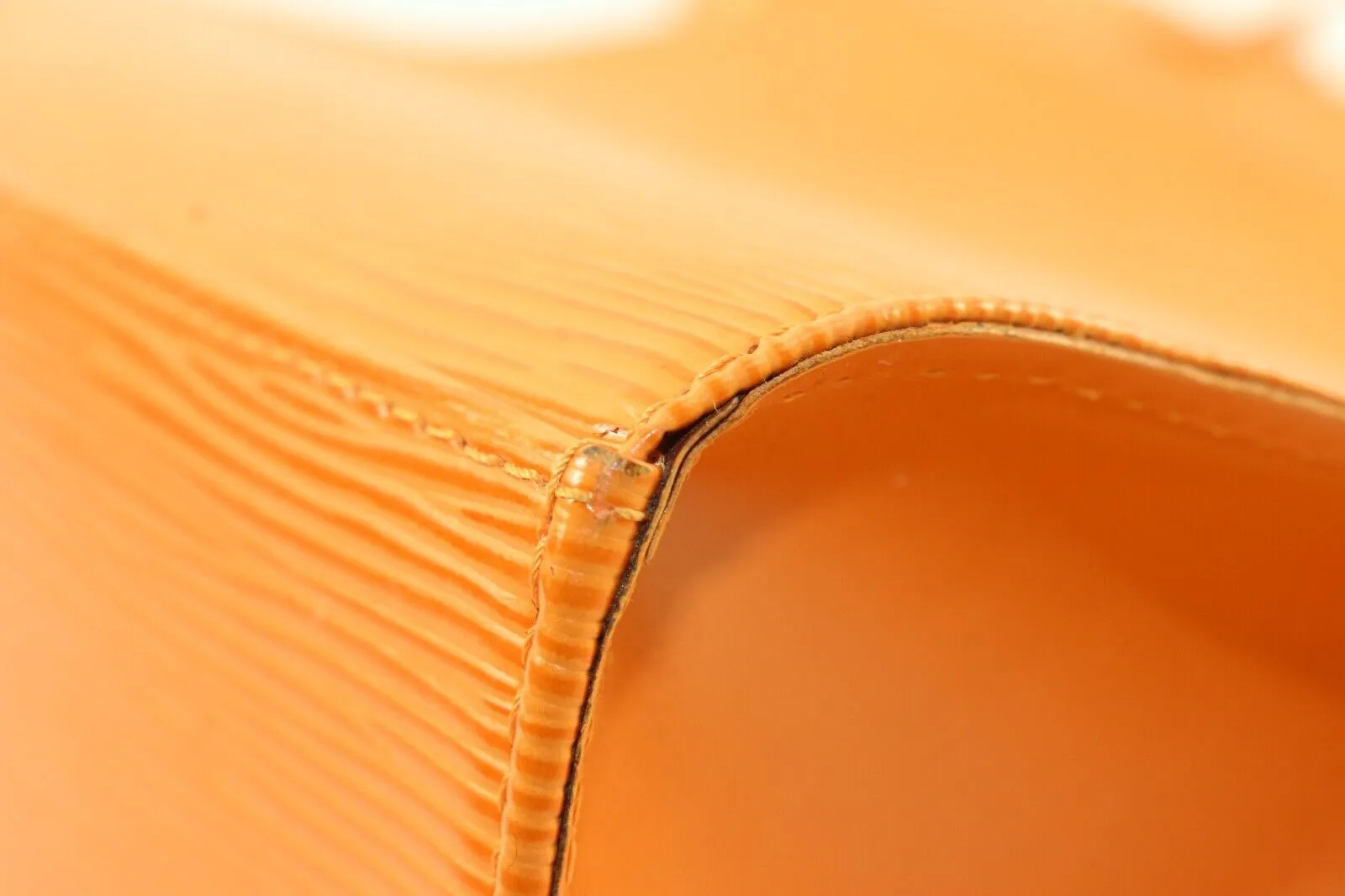 LOUIS VUITTON Orange Epi Leather Croisette Zip Shoulder Bag 1LV1220K
