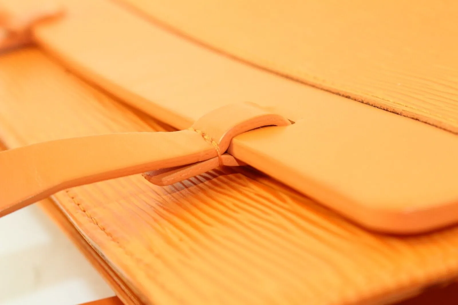 LOUIS VUITTON Orange Epi Leather Croisette Zip Shoulder Bag 1LV1220K