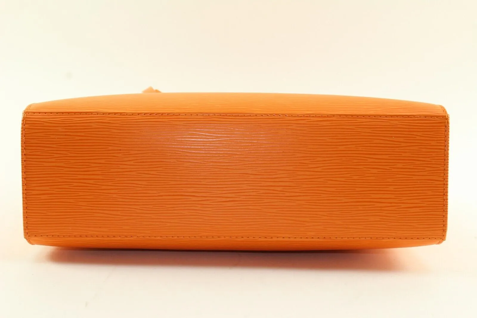 LOUIS VUITTON Orange Epi Leather Croisette Zip Shoulder Bag 1LV1220K