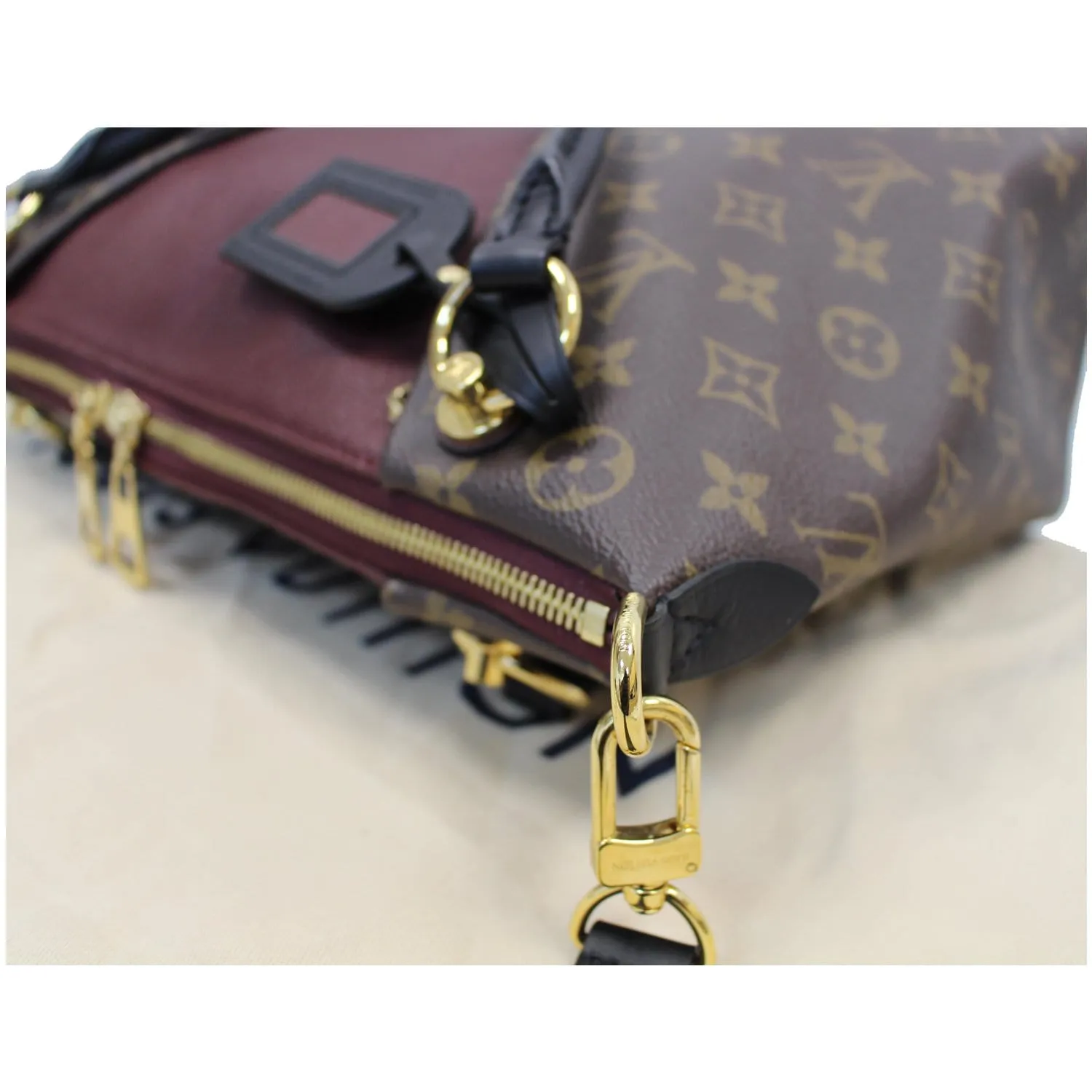 LOUIS VUITTON V MM Monogram Canvas Tote Shoulder Bag Bordeaux - 15% OFF
