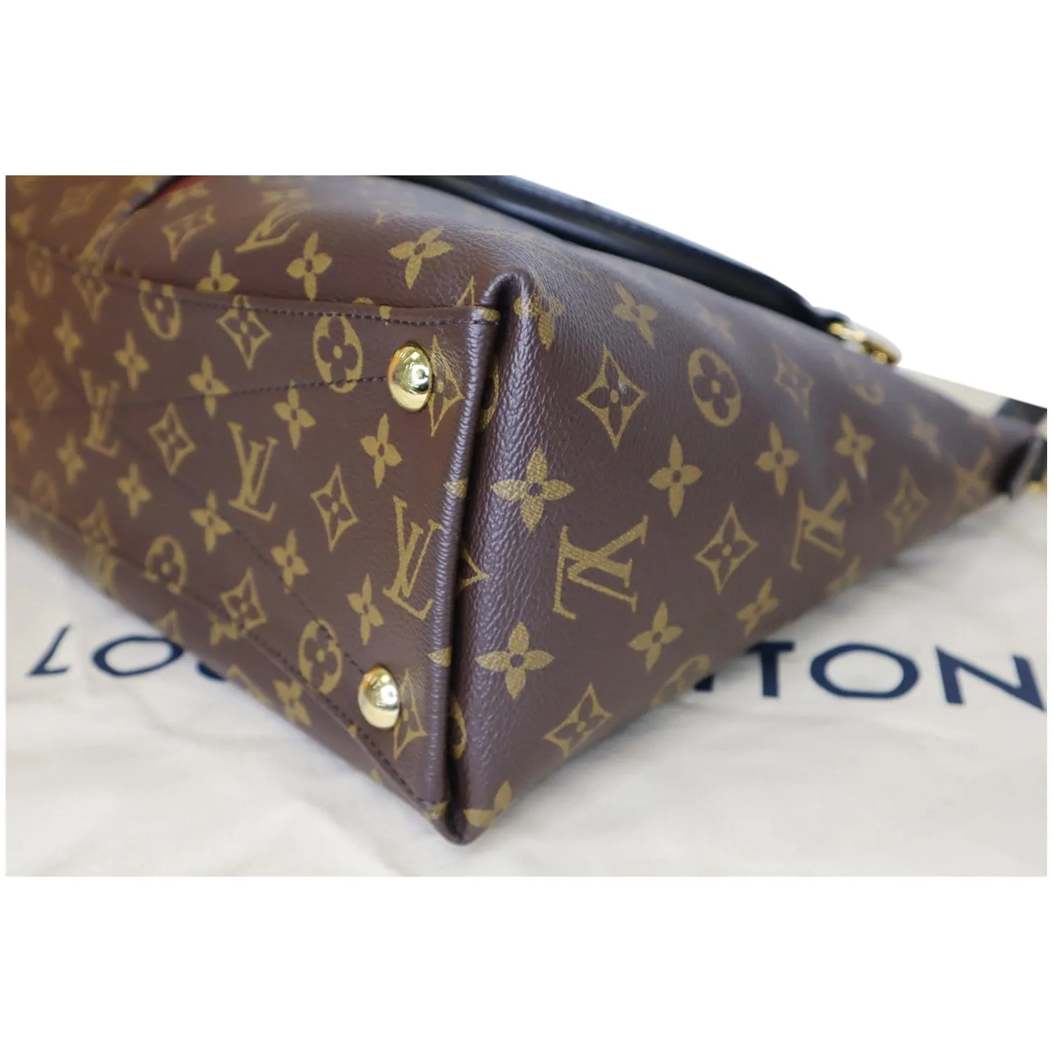 LOUIS VUITTON V MM Monogram Canvas Tote Shoulder Bag Bordeaux