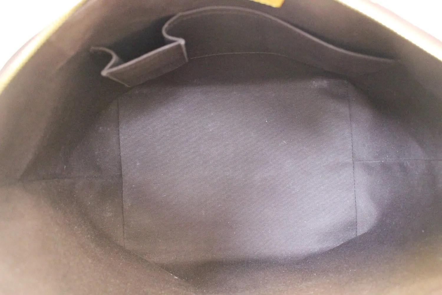 LOUIS VUITTON Violette Vernis Leather Bellevue GM Shoulder Bag