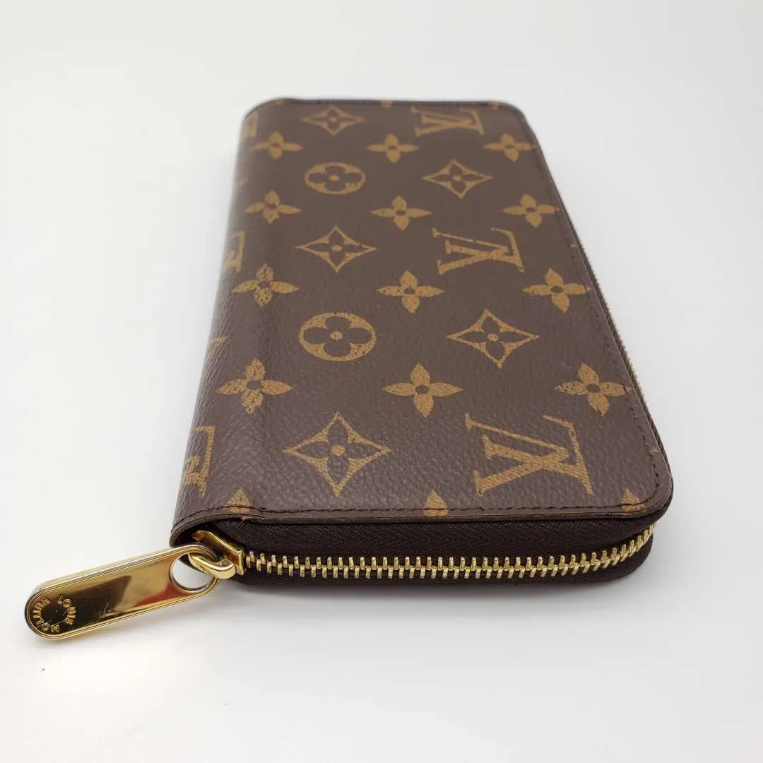 Louis Vuitton Zippy Zip Monogram Wallet