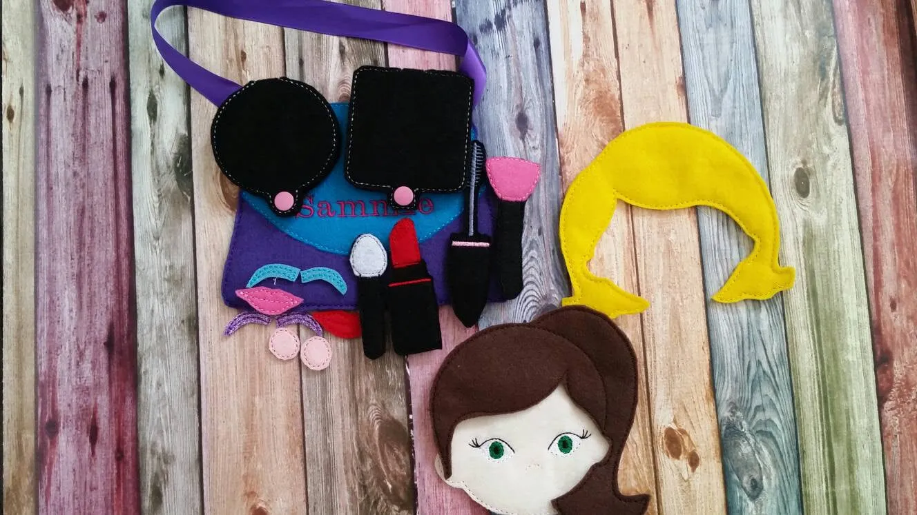 Make up Activity Bag - Doll make-up - play set - quiet activity - Busy Bag - Pretend Make-up - pretend play - personalized free - doll face