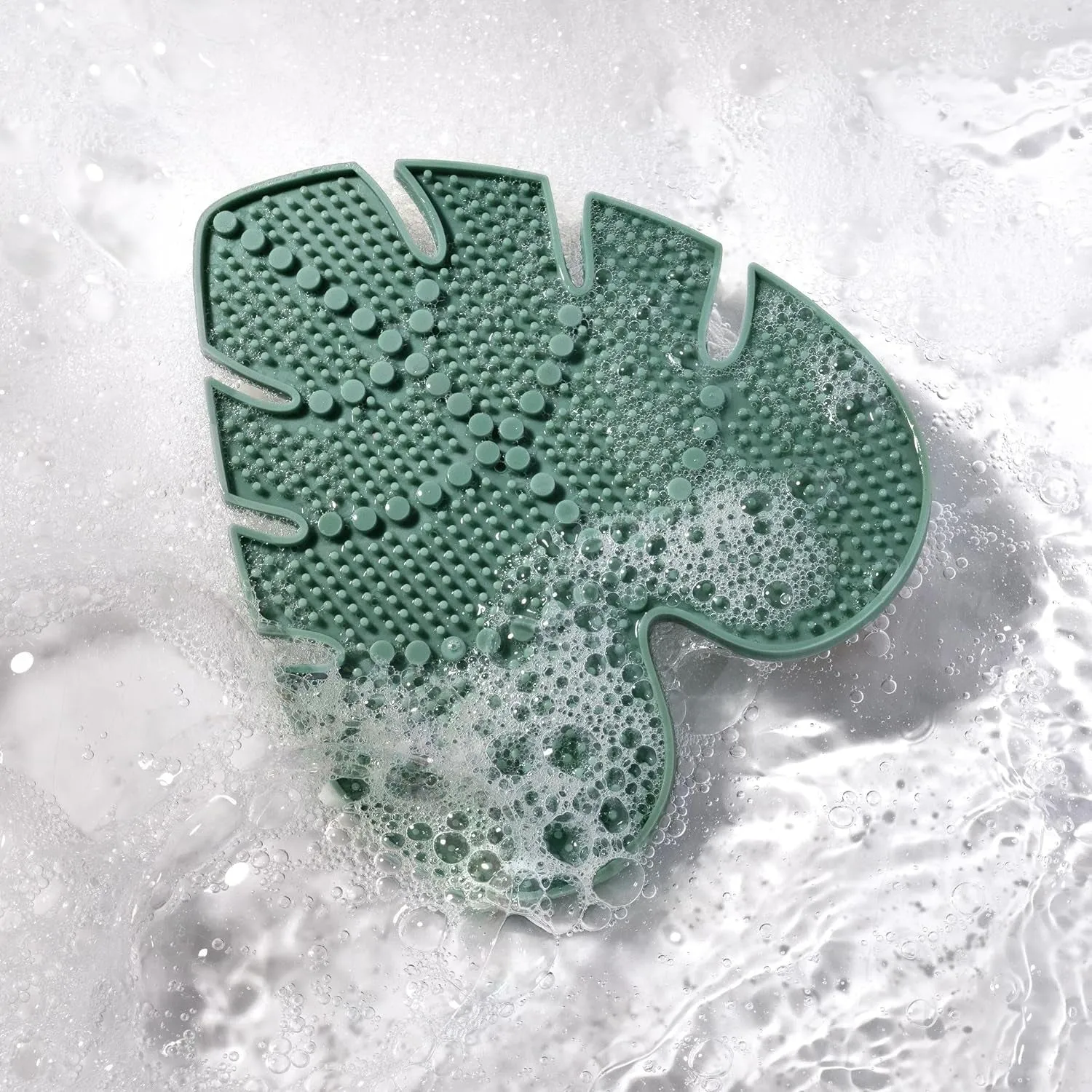 Makeup Brush Cleansing Pad   Deep Clean Shampoo Bundle, Brush Cleaner Mat & Makeup Brush Cleanser for Deep Cleaning Tools, Clean Formula, Cruelty-Free, & Vegan, 2 Piece Set