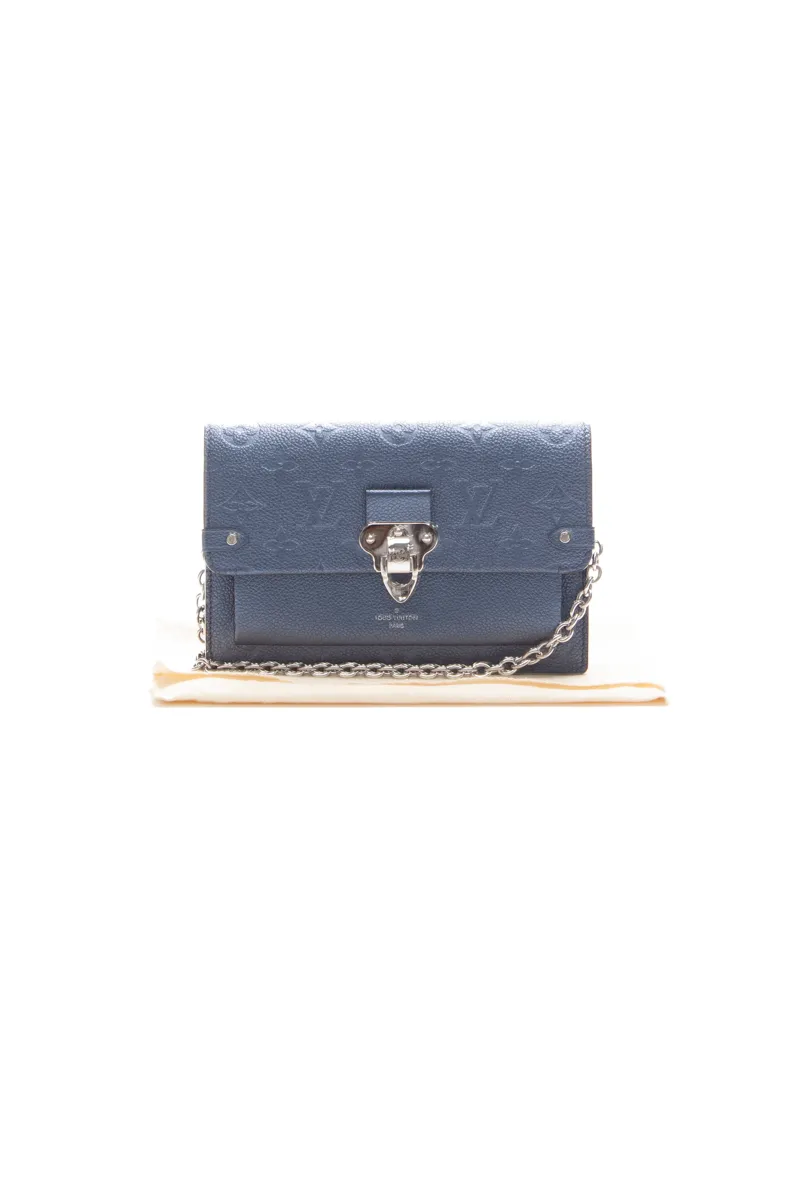 Metallic Vavin Chain Wallet Bag