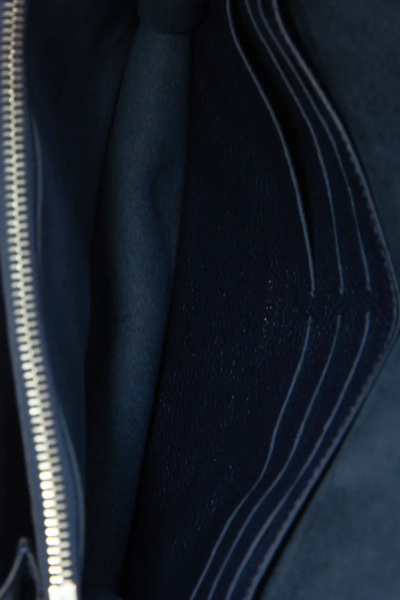 Metallic Vavin Chain Wallet Bag