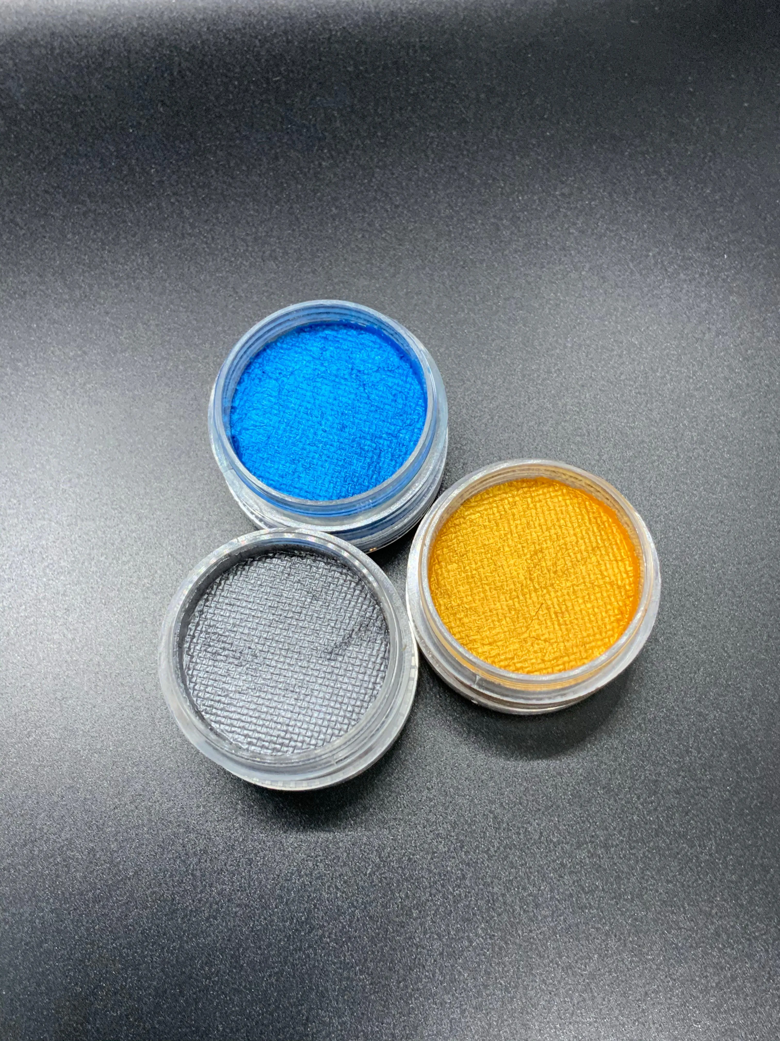 Metallic water liners