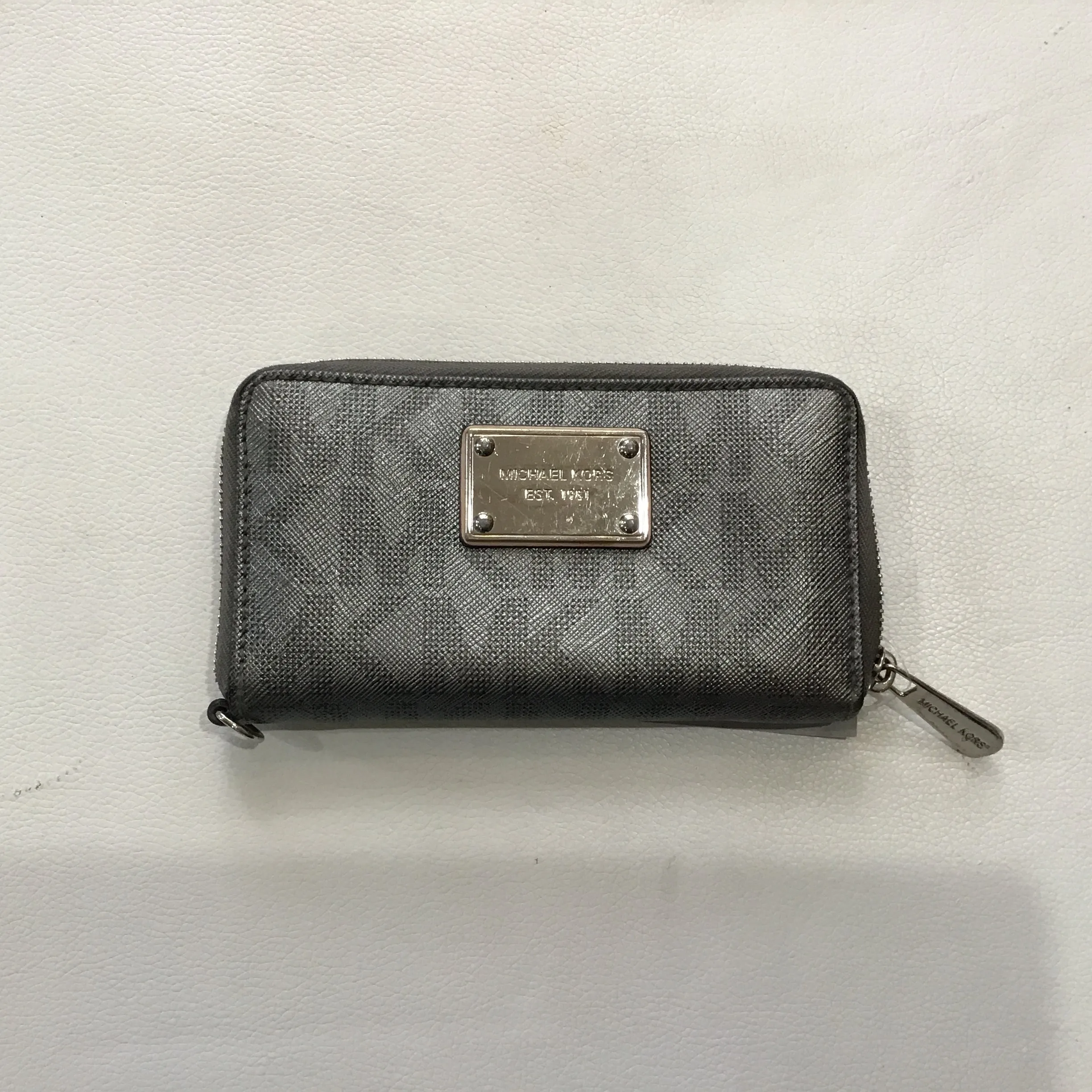 MICHAEL KORS Metallic Silver Wallet