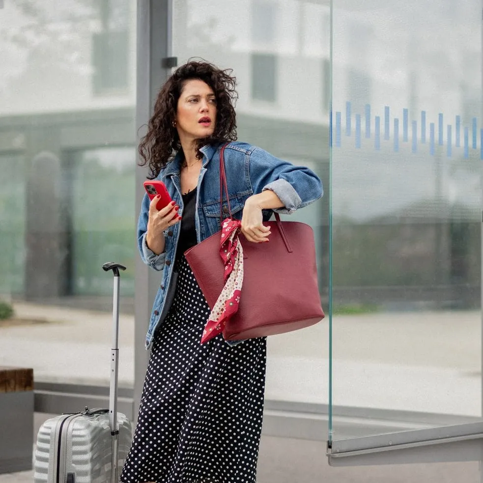 Mimosa Vegan Apple Leather Tote Bag | Bordeaux