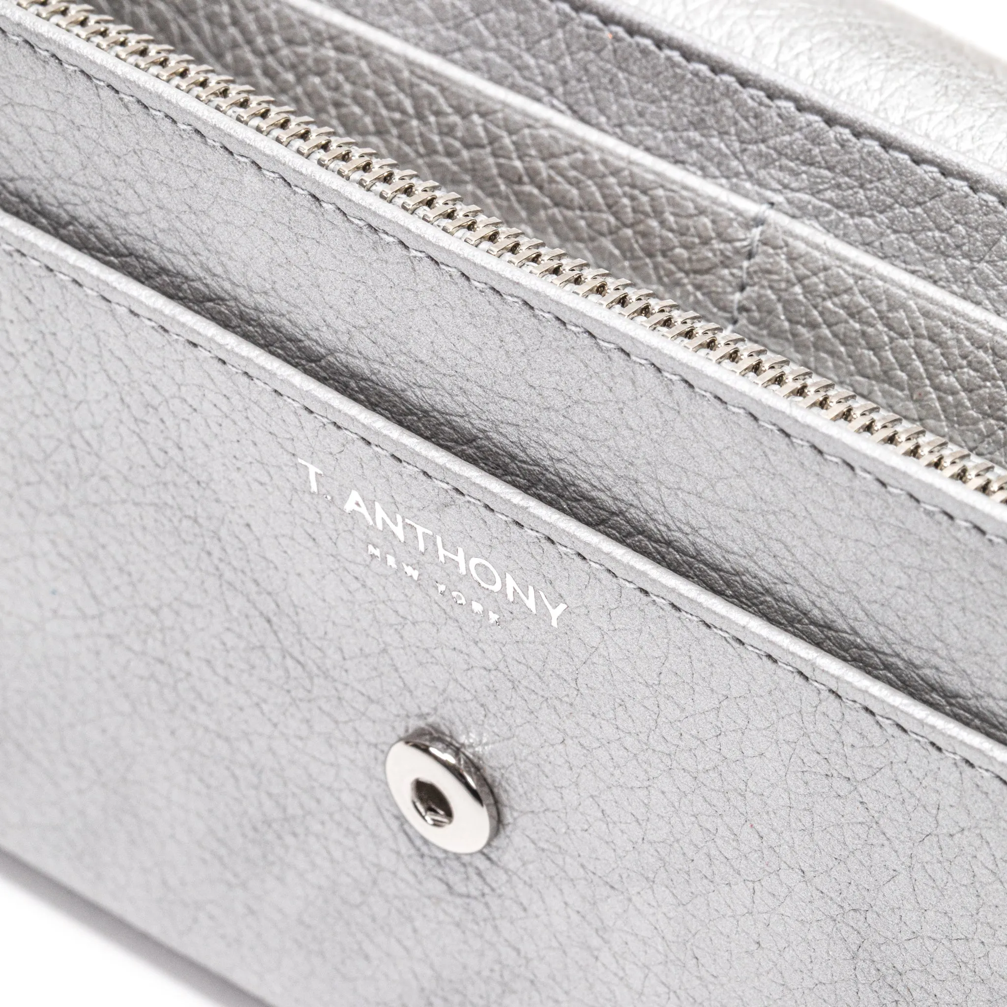 MONOGRAM LOGO WALLET