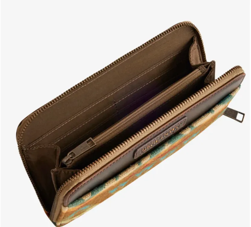 Pendleton Sunset Pass Brown Continental Zip Wallet