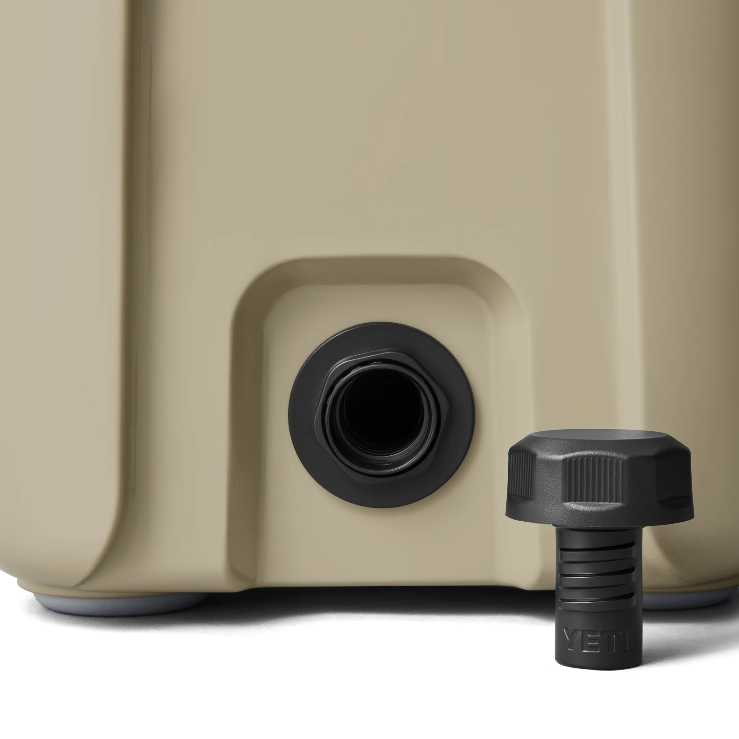 Roadie® 15 Cool Box