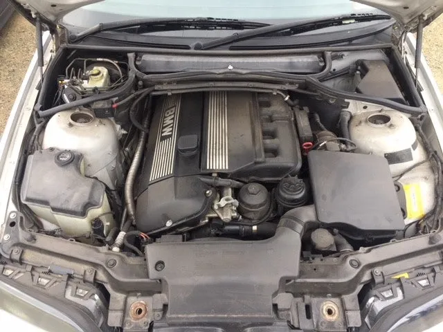S2745 3' E46 SEDAN 330I M54 MANUAL 2002/04