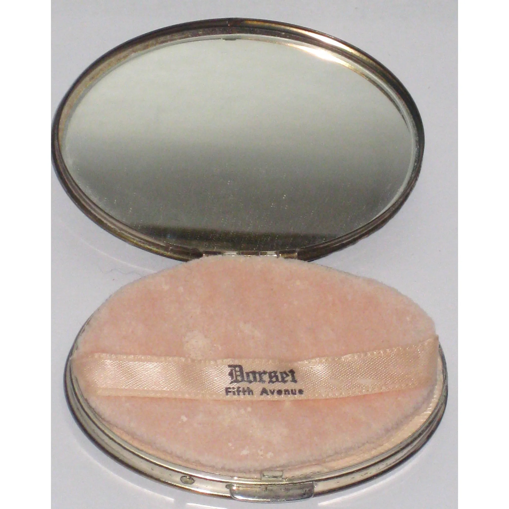 Silvertone Egg Stone Compact By Dorset
