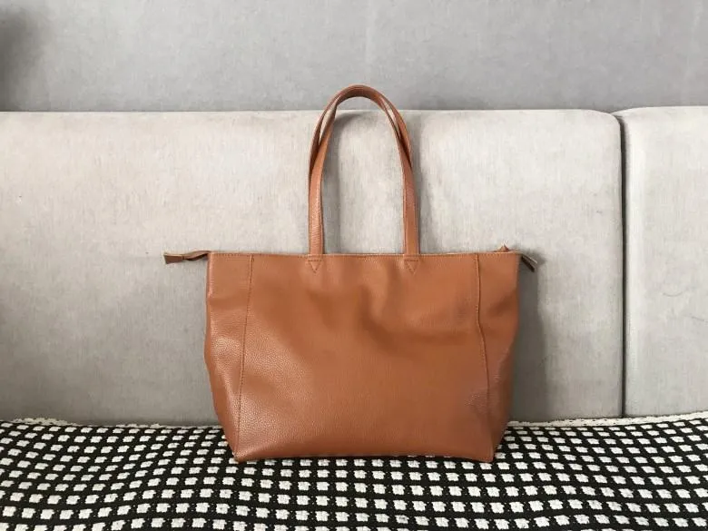 Stylish Womens Silver Leather Tote Bag Shoulder Tote Bag Silver Tote Purse For Women