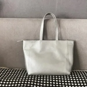 Stylish Womens Silver Leather Tote Bag Shoulder Tote Bag Silver Tote Purse For Women