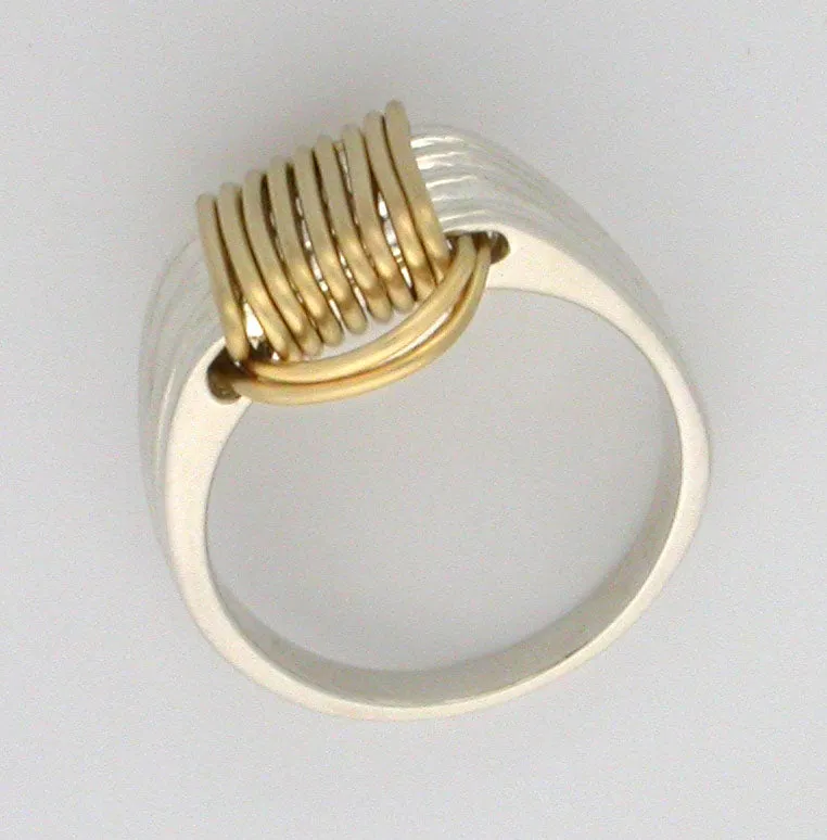 Two Tone Single Knot Ring