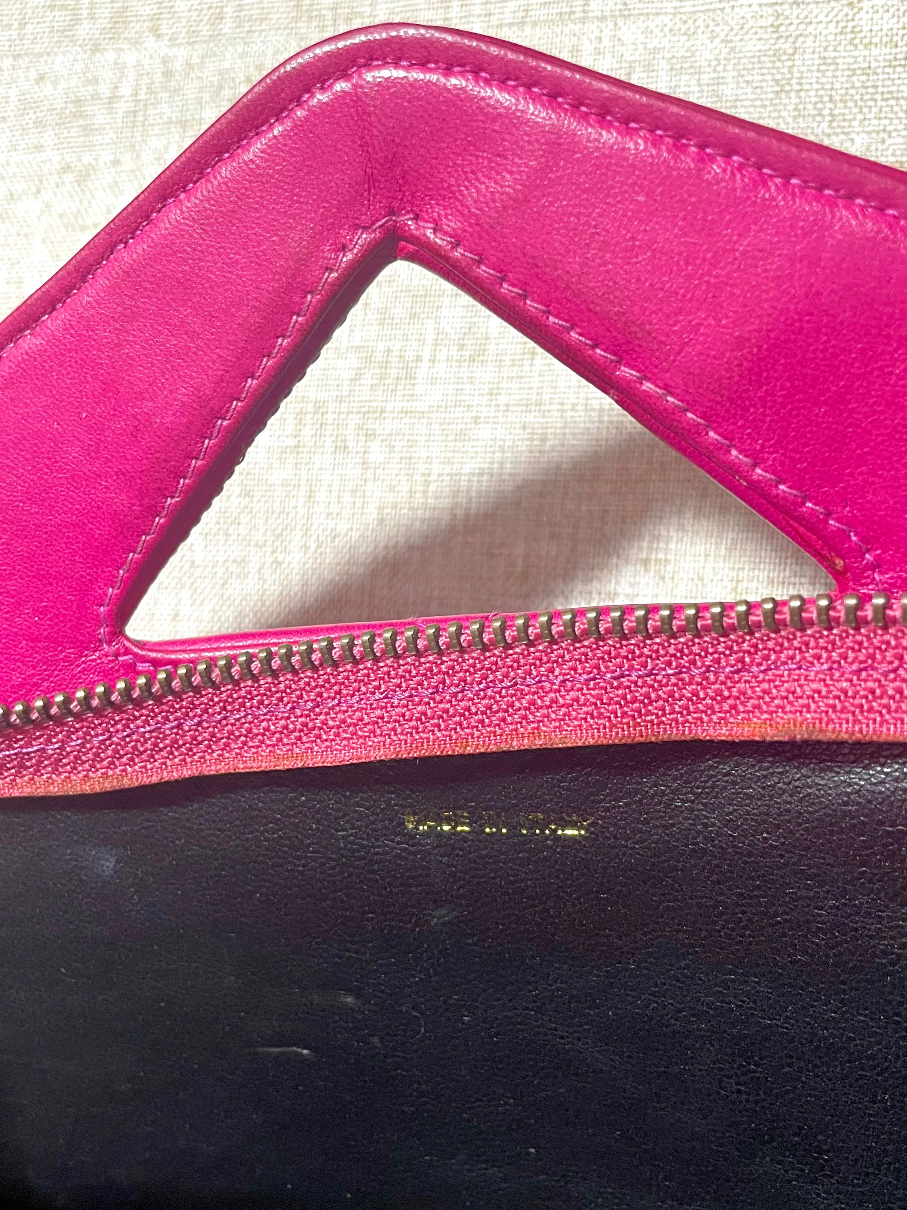 Vintage CHANEL pink lamb leather chain shoulder bag with fringe. Rare triangle handle handbag. Must have purse. 070225ac6