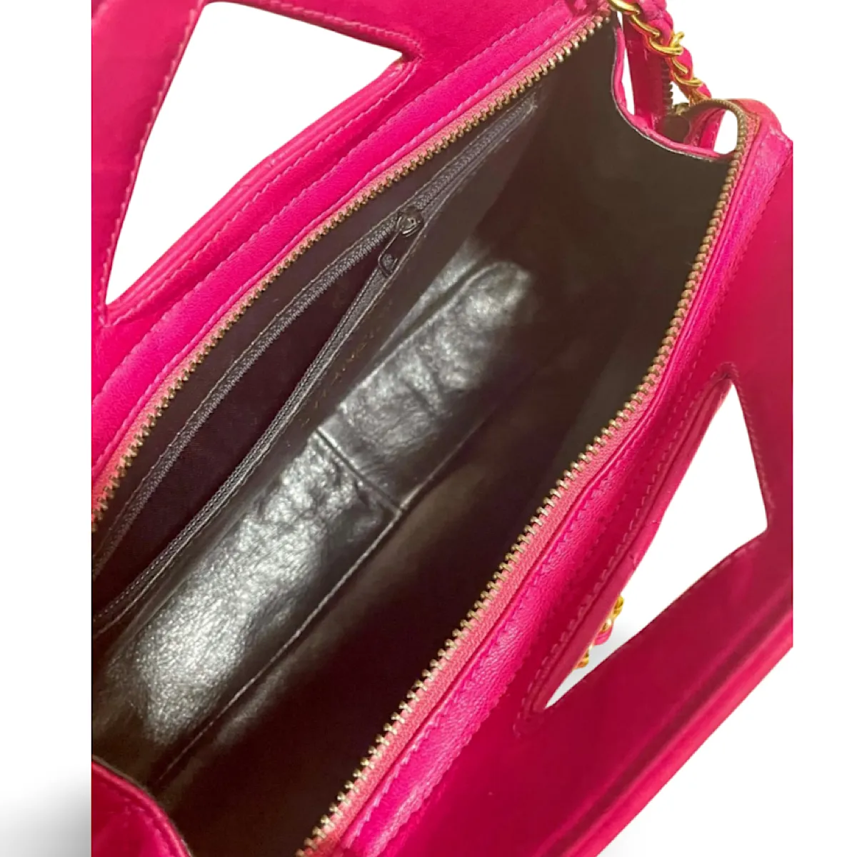 Vintage CHANEL pink lamb leather chain shoulder bag with fringe. Rare triangle handle handbag. Must have purse. 070225ac6