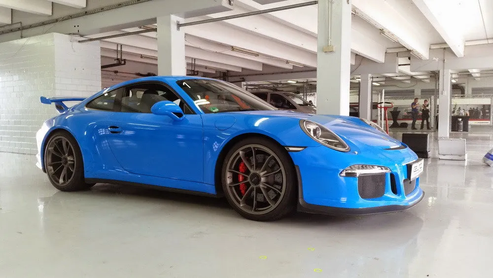 VViViD  Gloss Smurf Blue (Riviera Porsche GT3 Blue)