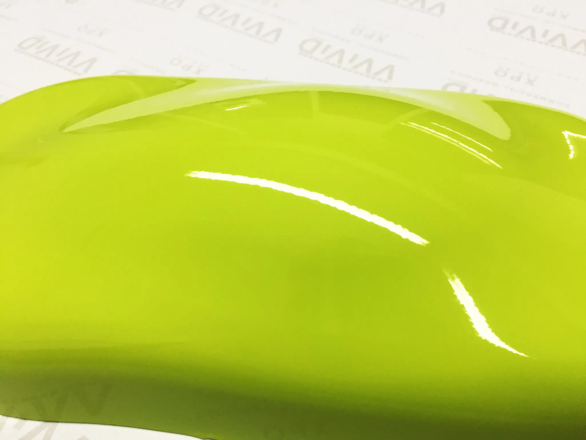 VViViD  Gloss Viper Lime Green (fluo)
