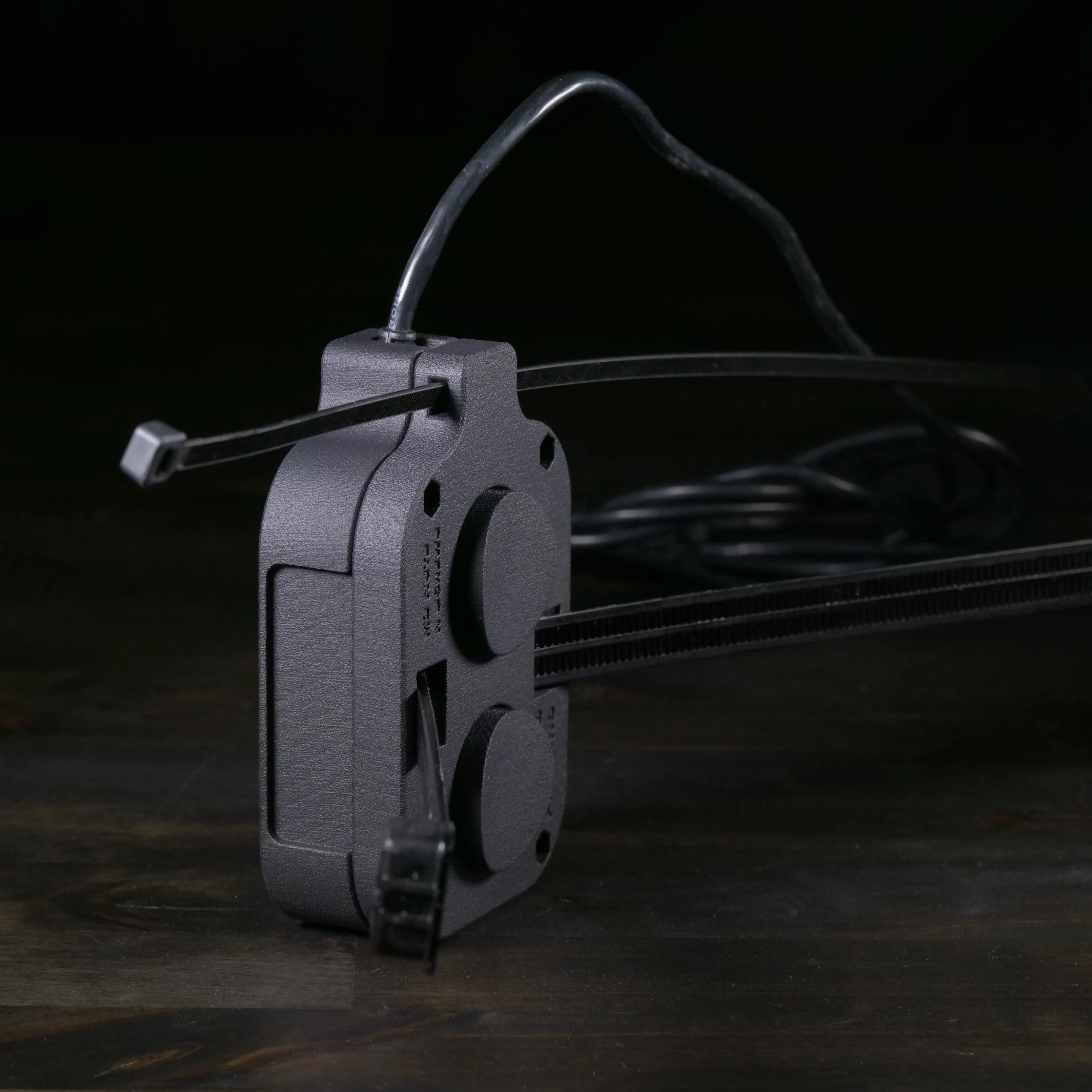 X6 Case/Mount (ONLY) for the XGPS160 (Not Included)