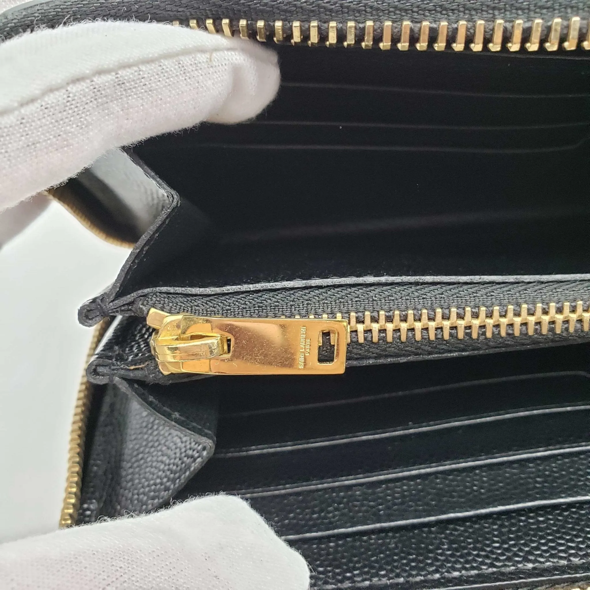 YSL Yves Saint Laurent Black Zippy Wallet